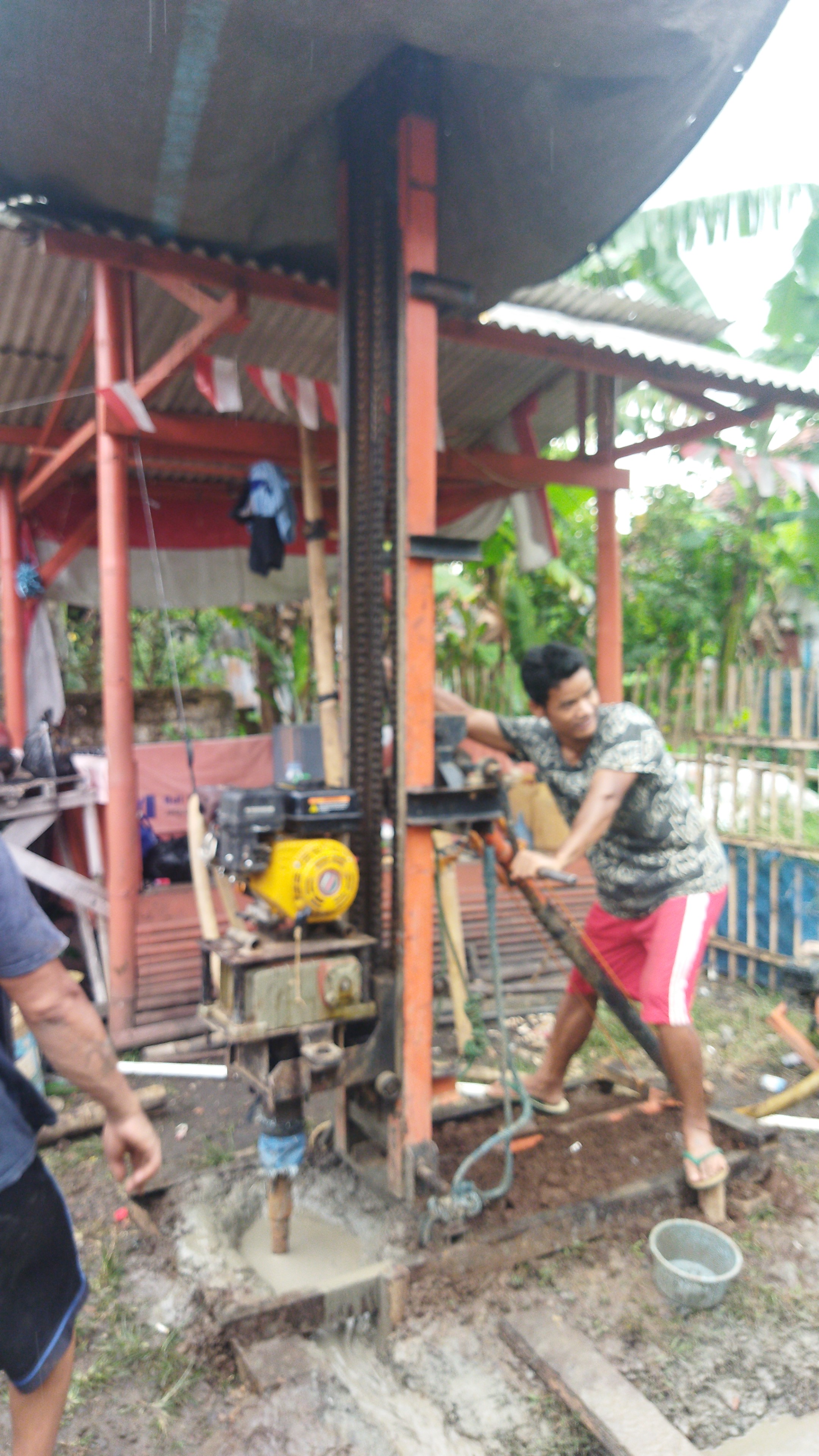 Bor sumur di Cikereteg, Bogor